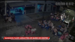 Câmeras flagram arrastão em bares no centro do Rio