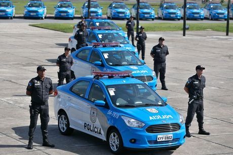 Cerca de 450 policiais vão reforçar patrulhamento nas praias do Rio